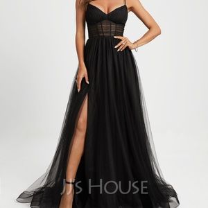 Ball-Gown/ Princess Dress. Prom dress.